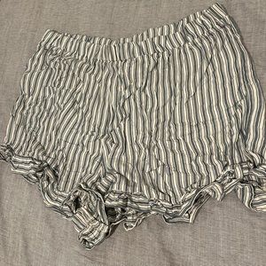 American Eagle Ruffle Seersucker Short